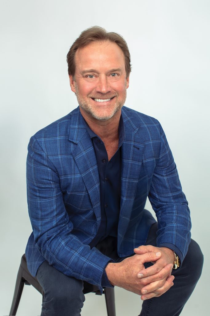 Mike Anderschat_Uncropped_01